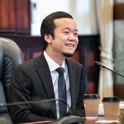 Chân dung tỉ phú Trần Chí - chủ tịch 'tập đoàn lừa đảo' gốc Trung Quốc ở Campuchia