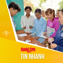 Tin tức sáng 12-12: Tặng thẻ bảo hiểm y tế cho người dân có hoàn cảnh khó khăn vùng bão lũ