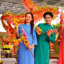 Lịch nghỉ Tết dương lịch chốt muộn, nhiều gia đình rơi vào thế khó