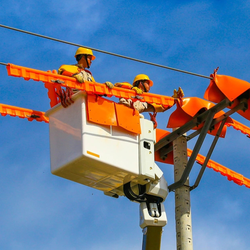 EVN, doanh nghiệp và Hội Bảo vệ người tiêu dùng nói gì khi giá điện tăng 4,8%?