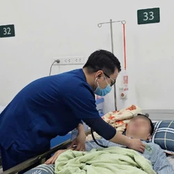 Trì hoãn cấp cứu đột quỵ, người bệnh tự đánh mất 'thời gian vàng'