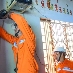 Giá điện tăng, người dân phải chi thêm bao nhiêu mỗi tháng?