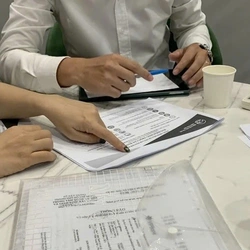 Sau vụ hợp đồng bảo hiểm đến năm 100 tuổi: Cần lưu ý gì để tránh 'bút sa gà chết'?