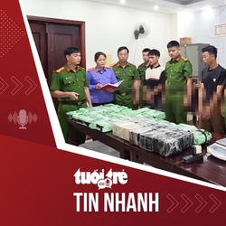 Tin tức tối 13-7: Bắt 3 người dùng ô tô chở 60 bánh heroin và 37kg ma túy đá