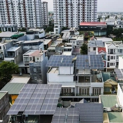 Chính sách hỗ trợ lắp điện mặt trời áp mái 'tự sản tự tiêu' đã đủ hấp dẫn?