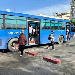 Tuyến xe buýt 150 ngừng qua Đồng Nai: Người dân đến TP.HCM bằng cách nào?