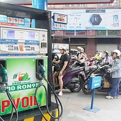 Bắt buộc sử dụng xăng sinh học E10 tại Việt Nam từ năm 2026