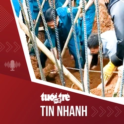 Tin tức tối 9-8: Công nhân bị vùi lấp khi thi công tường chắn sạt lở