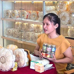 Nông dân miền Tây rộn rịp mua bán nông sản trực tuyến