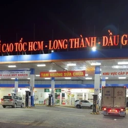 Chủ tịch UBND tỉnh Đồng Nai yêu cầu theo dõi sát vụ hai trạm xăng trên cao tốc TP.HCM – Long Thành ngừng bán