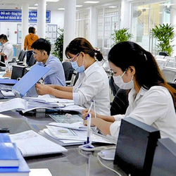 Chính phủ yêu cầu tăng lương cơ sở, lương hưu từ tháng 3 năm 2026