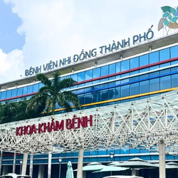 Từ vụ bé trai nguy kịch sau khi thụt dầu: Hội chứng ly giải cơ vân là gì, cách phòng tránh?