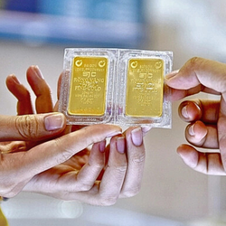 Mượn vàng, có trả bằng tiền được không và trả theo giá nào?