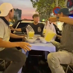 Vụ 3 người ăn uống trên thùng xe bán tải đang chạy: Tài xế bị phạt vì clip 3 năm trước bỗng 'hot' trở lại