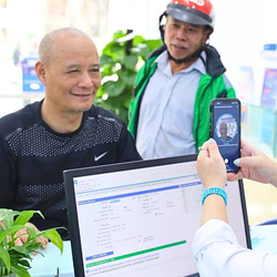 Còn 2 tháng để xác thực thuê bao di động, cần làm gì để không bị thu hồi số và tránh bẫy lừa đảo?