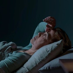 Nhiều người thường thức giấc lúc 3 giờ sáng: Nguyên nhân và cách khắc phục