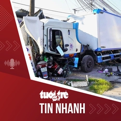 Tin tức tối 2-4: Xe tải mất lái tông nhiều xe máy trên quốc lộ 1 tại Cà Mau