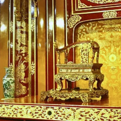 Lý do gần một năm vẫn chưa thể phục chế ngai vàng triều Nguyễn bị bẻ gãy