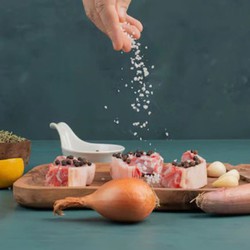 Ăn nhạt, bỏ hẳn muối có thật sự tốt cho sức khỏe?