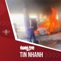 Tin tức tối 1-5: Ô tô bốc cháy dữ dội tại cây xăng, 2 người chết