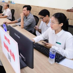 Những nhóm nhân tài nào được hưởng phụ cấp 300% khi vào cơ quan Nhà nước?