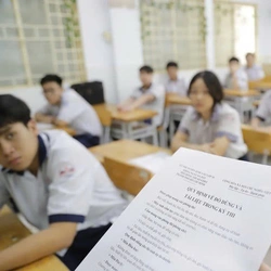 TP.HCM mở rộng xét tuyển, tiến tới bỏ thi tuyển sinh lớp 10 từ năm 2027