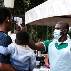 WHO cảnh báo khẩn cấp vì dịch Ebola bùng phát, Việt Nam tăng giám sát