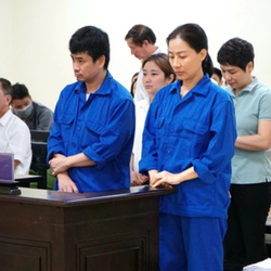 Cựu Chủ tịch Việt Á cùng 11 bị cáo lãnh án liên quan sai phạm tại CDC Đắk Lắk 