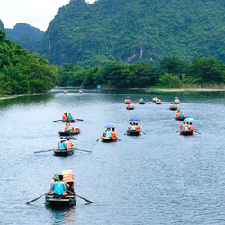 Viết 37 bài bịa chuyện 'gặp ma' khi đi du lịch, cô gái ở Hà Nội bị phạt 7,5 triệu đồng