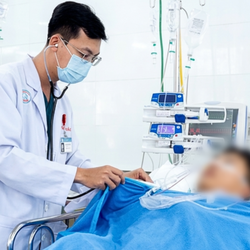 Các bệnh viện hỗ trợ người chưa có thẻ bảo hiểm y tế ra sao?
