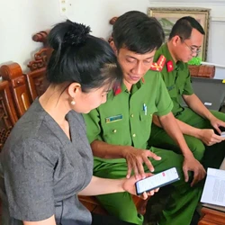 Công an hướng dẫn thực hiện khai báo lưu trú theo quy định mới