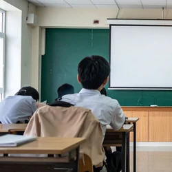 Hội phụ huynh gặp khó vì quy định không được thu quỹ lớp