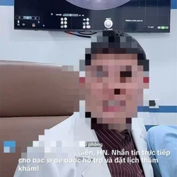 Rộ việc bác sĩ livestream đọc, trả lời bình luận ngay lúc khám bệnh: Luật sư nói gì?