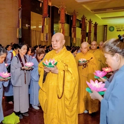 Vì sao tháng Bảy âm lịch bị gọi là 'tháng cô hồn'?
