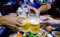 Op-ed: After-work drinking isn’t disappearing in Vietnam, but it’s evolving