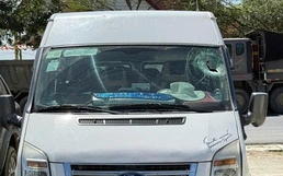 Foreign tourist killed after construction truck drops rock onto passenger van in Vietnam’s Lam Dong