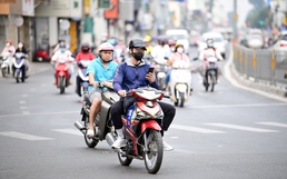 Using phones while driving — A growing threat that demands stronger action in Vietnam: opinion