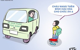 Xe đưa đón học sinh hết rơi lại... cháy