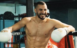 Benzema xỏ găng lên sàn võ sau khi treo giày