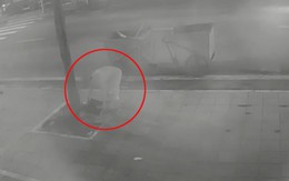 Xả rác ở gốc cây, nhân viên môi trường trả lại trước cửa chủ nhà