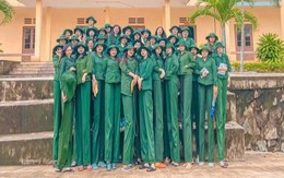 Ảnh vui ngày 16-11: Chân dài tới nách chẳng phải huyền thoại đâu ạ!