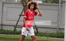 Manchester United đôn lên đội một sao trẻ từng tập ở Việt Nam