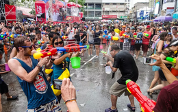 Ô là la, lễ hội Songkran vẫn được tổ chức giữa đại dịch COVID-19!