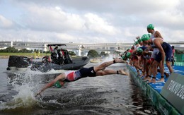 Sự cố hi hữu ở Olympic Tokyo, VĐV bơi được 100m phải xuất phát lại