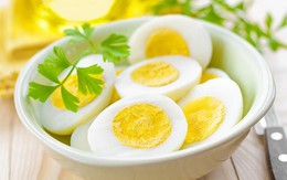 3 cách nấu trứng cần tránh để không bị ngộ độc, ung thư