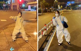 Cô gái tình nguyện nhảy múa yêu đời trong giờ giải lao