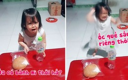 Bé gái đòi ăn kem ốc quế sầu riêng siêu hài hước