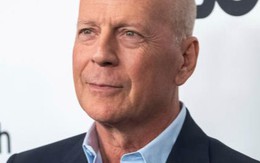 'Mâm xôi vàng' 'sờ gáy' Bruce Willis và 'Diana'