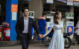 Cô dâu chú rể kéo ra cây xăng... chụp ảnh cưới