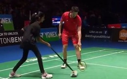 Tình huống hài hước của Lin Dan trong trận đấu với Lee Chong Wei